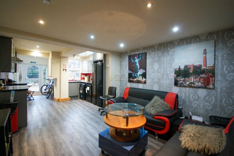 Milner Road, Birmingham B29 5 bed terraced house to rent - £2,275 pcm (£525 pw)