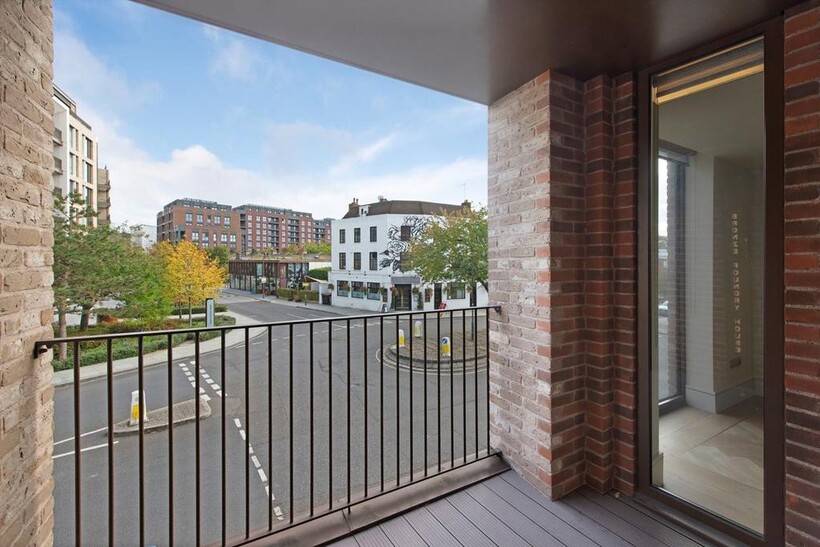 Edith Row, London SW6 1 bed flat to rent - £2,999 pcm (£692 pw)