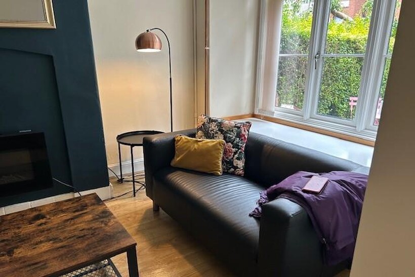 Birmingham B17 2 bed semi-detached house to rent - £1,344 pcm (£310 pw)