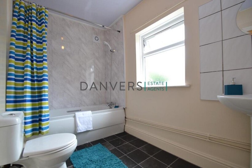 Stretton Road, Leicester LE3 7 bed terraced house to rent - £2,578 pcm (£595 pw)