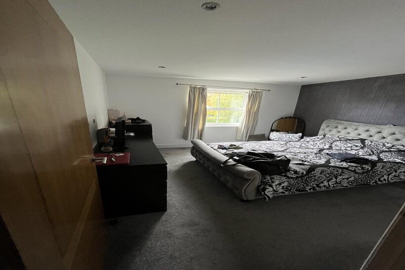 Highview Court EN7 2 bed flat to rent - £1,975 pcm (£456 pw)