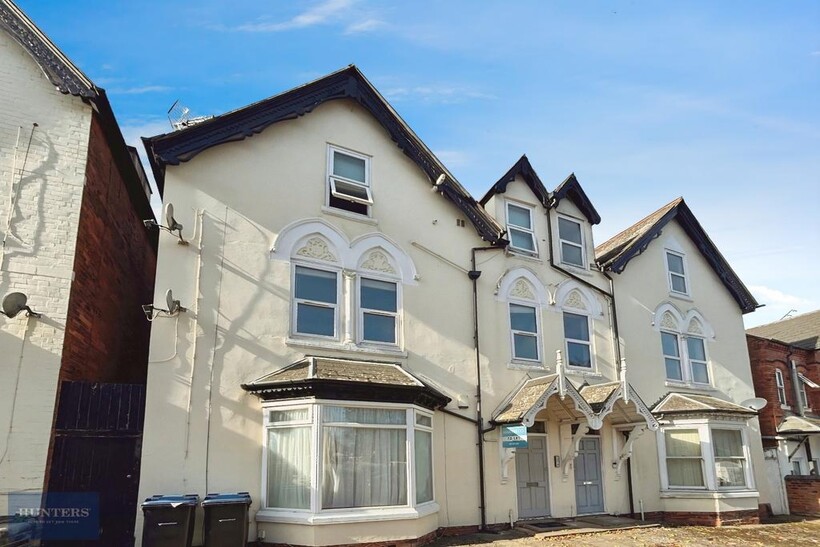 Holly Road, Edgbaston 2 bed flat to rent - £900 pcm (£208 pw)