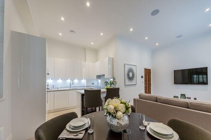 Rainville Road, London W6 1 bed flat to rent - £3,423 pcm (£790 pw)