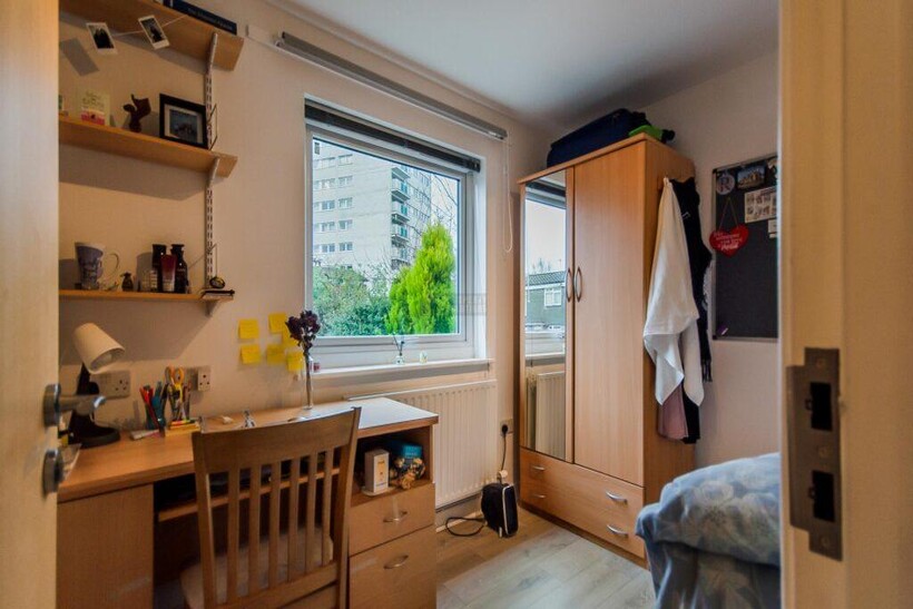 Leeson Walk, Birmingham B17 5 bed terraced house to rent - £2,385 pcm (£550 pw)