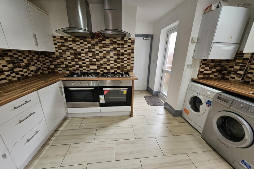 Luton Road, Birmingham B29 8 bed detached house to rent - £3,467 pcm (£800 pw)