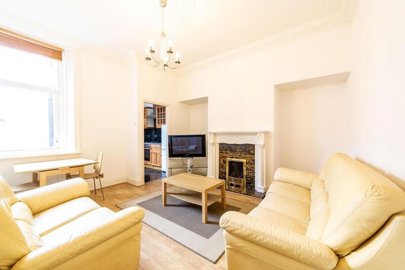 £155pppw - Cavendish Road, Jesmond... 2 bed flat to rent - £1,343 pcm (£310 pw)