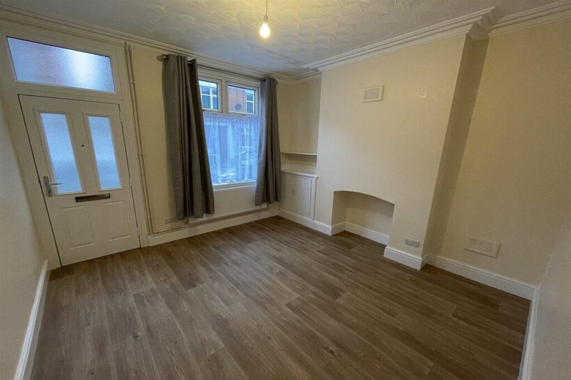 Tudor Road, Leicester LE3 2 bed house to rent - £990 pcm (£228 pw)