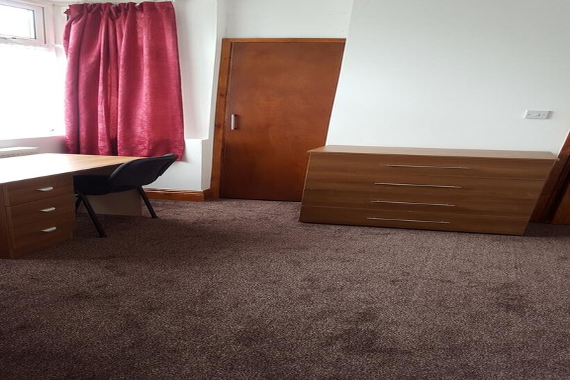 Oak Tree Lane, Selly Oak B29 8 bed detached house to rent - £3,293 pcm (£760 pw)