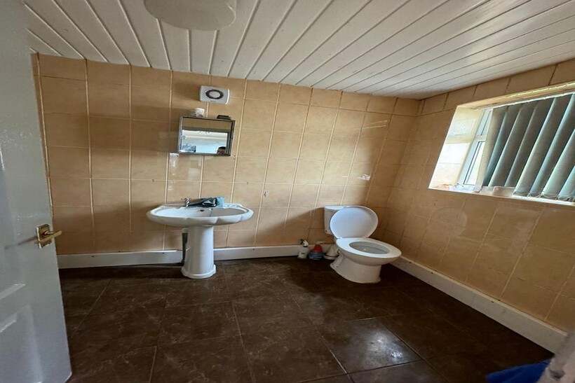 Oak Tree Lane, Selly Oak B29 9 bed semi-detached house to rent - £4,095 pcm (£945 pw)