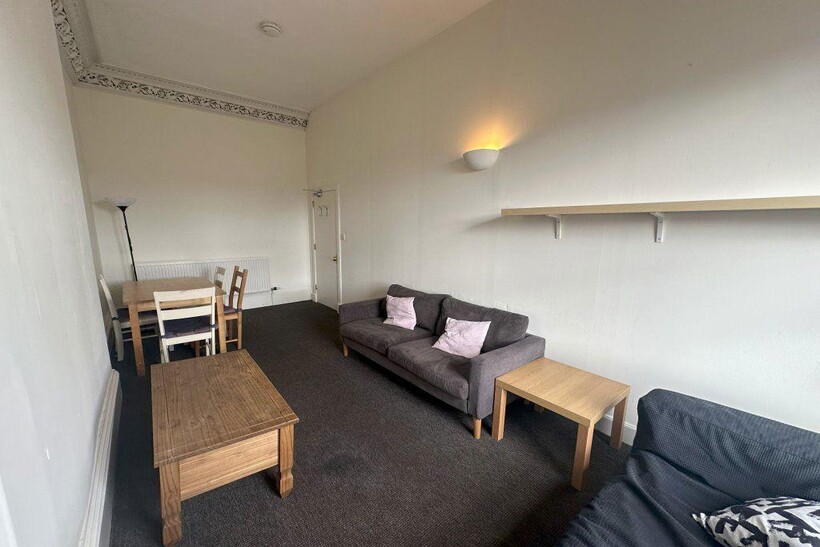 Lauriston Place, Tollcross... 3 bed flat to rent - £1,800 pcm (£415 pw)