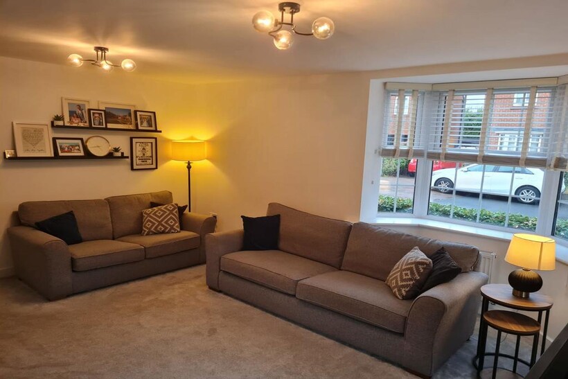 Langford Drive, Southport PR8 4 bed detached house to rent - £34,667 pcm (£8,000 pw)