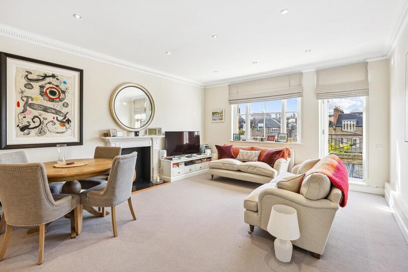 Cranley Gardens, South Kensington... 2 bed flat to rent - £3,878 pcm (£895 pw)