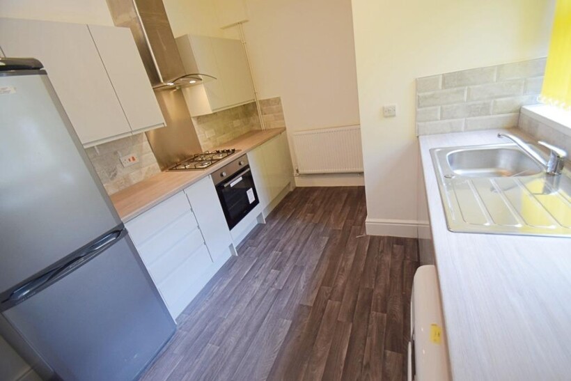 Leek Road, Joiners Square... 5 bed terraced house to rent - £2,340 pcm (£540 pw)