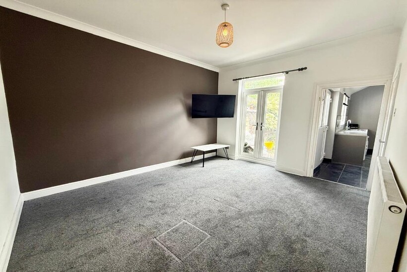 Sneyd Terrace, Silverdale ST5 4 bed terraced house to rent - £411 pcm (£95 pw)