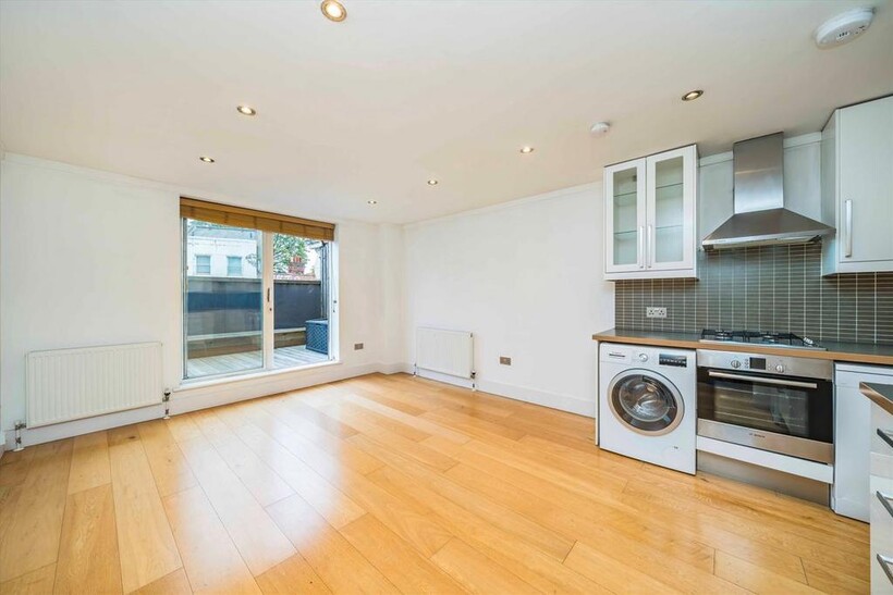 Holloway Road, London N7 1 bed flat to rent - £2,535 pcm (£585 pw)