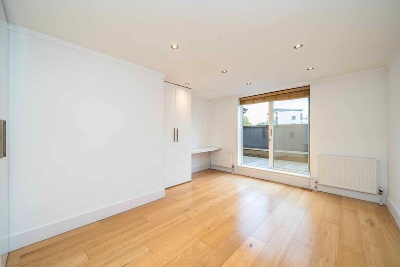 Holloway Road, London N7 1 bed flat to rent - £2,535 pcm (£585 pw)