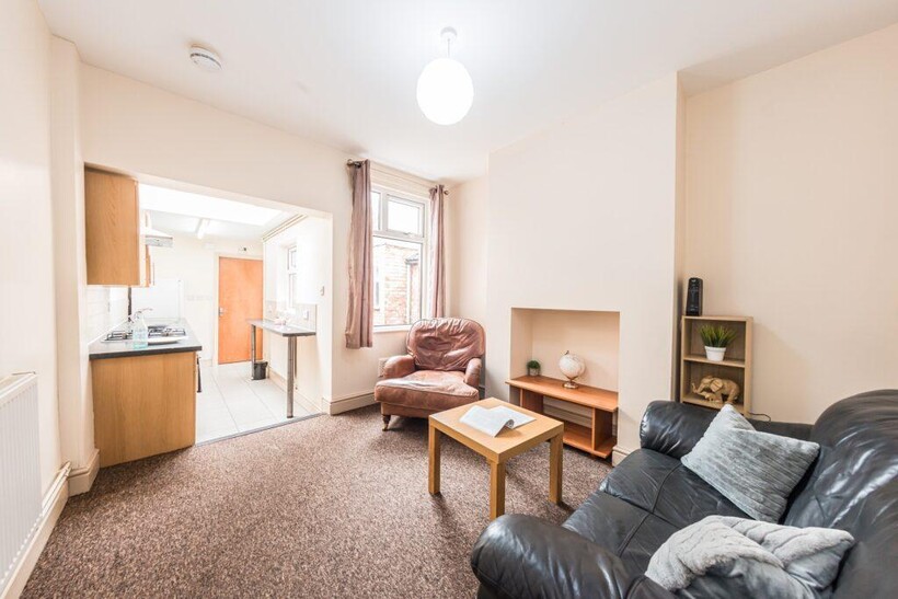 Leopold Road, Leicester LE2 2 bed terraced house to rent - £1,170 pcm (£270 pw)