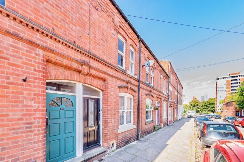 St Leonards Road, Leicester LE2 3 bed terraced house to rent - £1,560 pcm (£360 pw)