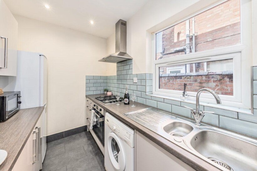 St Leonards Road, Leicester LE2 3 bed terraced house to rent - £1,560 pcm (£360 pw)