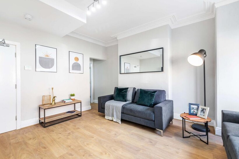 Grimthorpe Street, Leeds LS6 5 bed house to rent - £2,990 pcm (£690 pw)