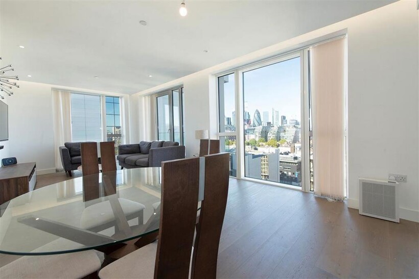 Vaughan Way, London E1W 3 bed flat to rent - £4,996 pcm (£1,153 pw)