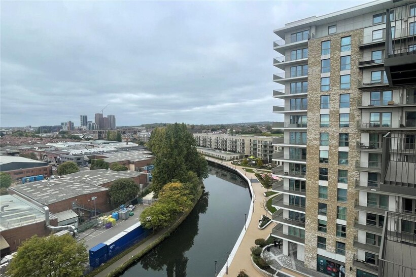 Waterview-house-union-canal-quay-walk-wembley-ha0