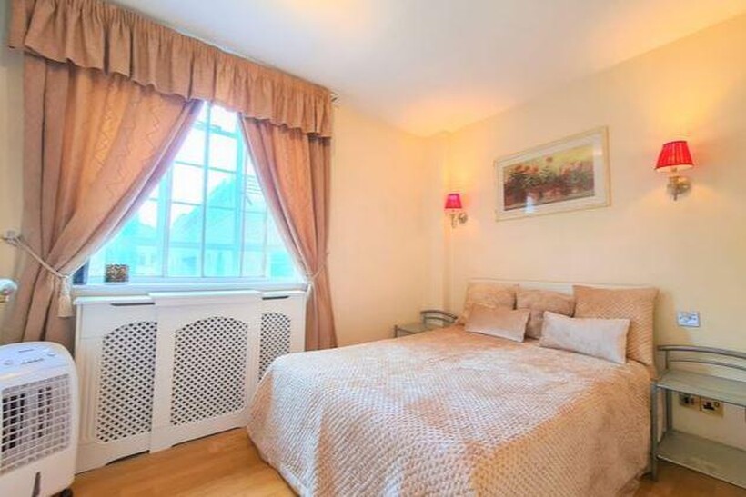 Sloane Avenue, London SW3 2 bed flat to rent - £3,150 pcm (£727 pw)