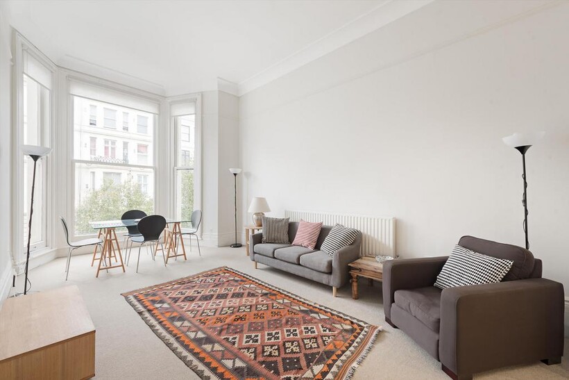 Longridge Road, Earls Court, London, SW5 2 bed flat to rent - £2,492 pcm (£575 pw)