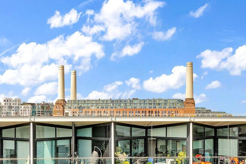 Riverlight Quay, London SW11 2 bed apartment to rent - £5,500 pcm (£1,269 pw)