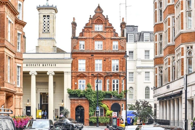 Mayfair, London W1K 3 bed maisonette to rent - £32,500 pcm (£7,500 pw)