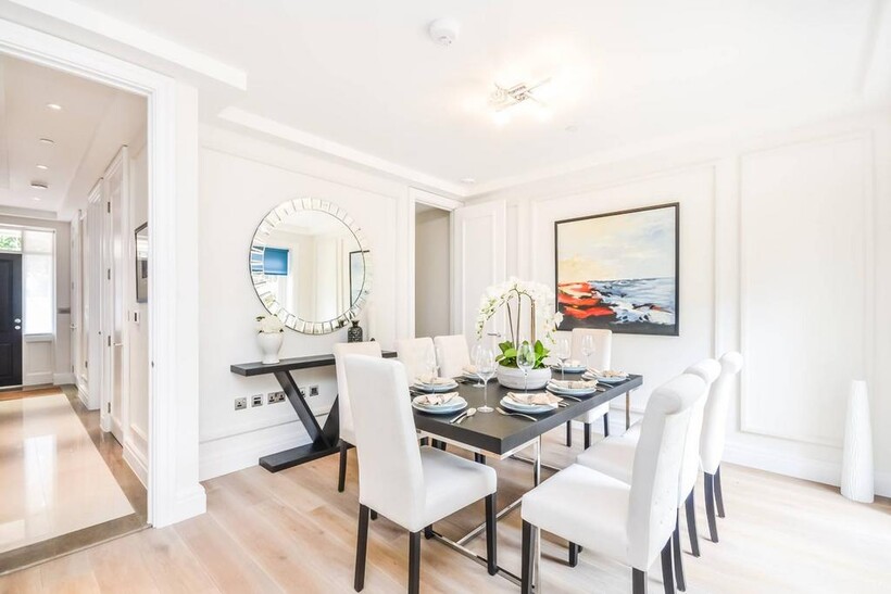 Sulivan Road, Hurlingham, London, SW6 5 bed terraced house to rent - £11,700 pcm (£2,700 pw)