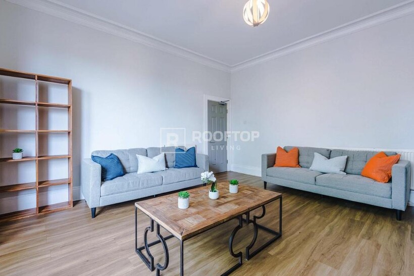 Consort Terrace, Leeds LS3 6 bed house to rent - £3,380 pcm (£780 pw)