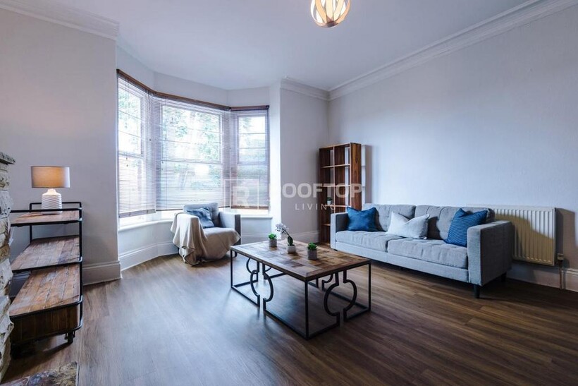 Consort Terrace, Leeds LS3 6 bed house to rent - £3,380 pcm (£780 pw)