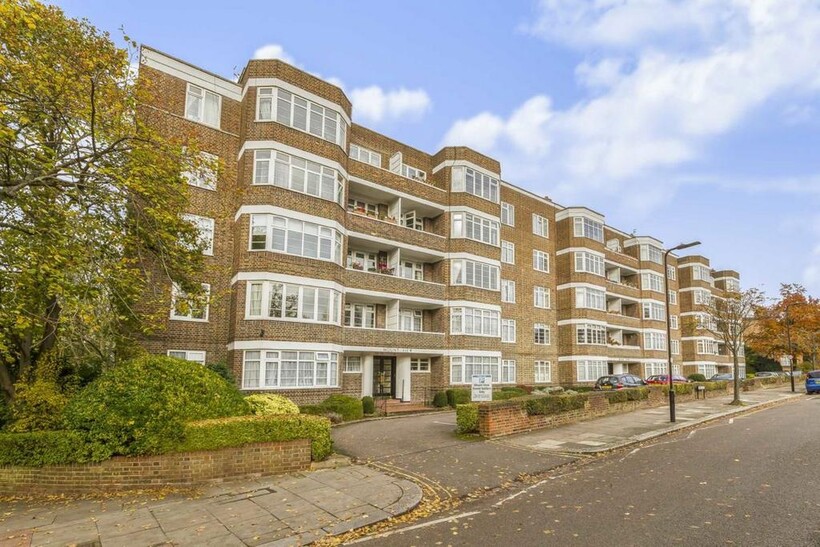 Mount Avenue, London W5 2 bed flat to rent - £2,249 pcm (£519 pw)