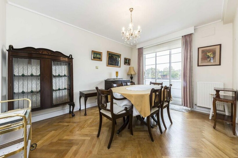 Mount Avenue, London W5 2 bed flat to rent - £2,249 pcm (£519 pw)
