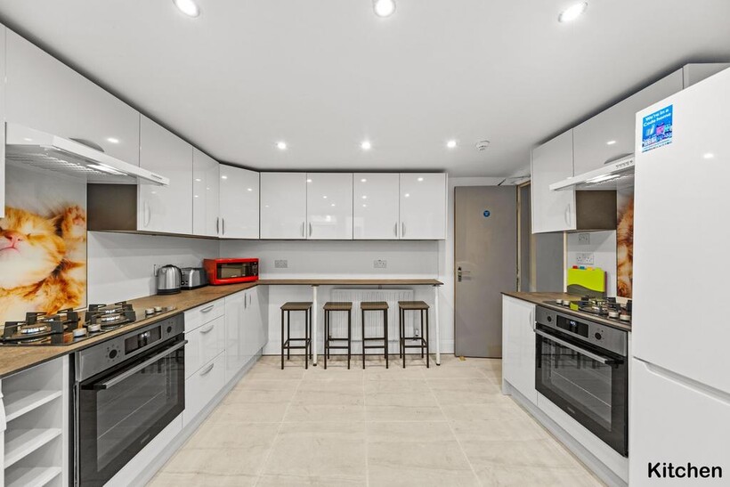 Manor Drive, Leeds LS6 7 bed terraced house to rent - £4,095 pcm (£945 pw)