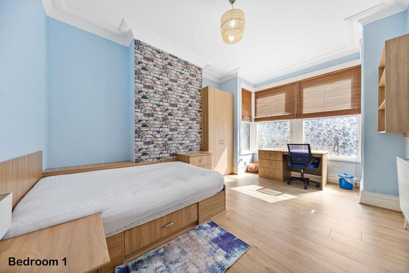 Manor Drive, Leeds LS6 7 bed terraced house to rent - £4,095 pcm (£945 pw)