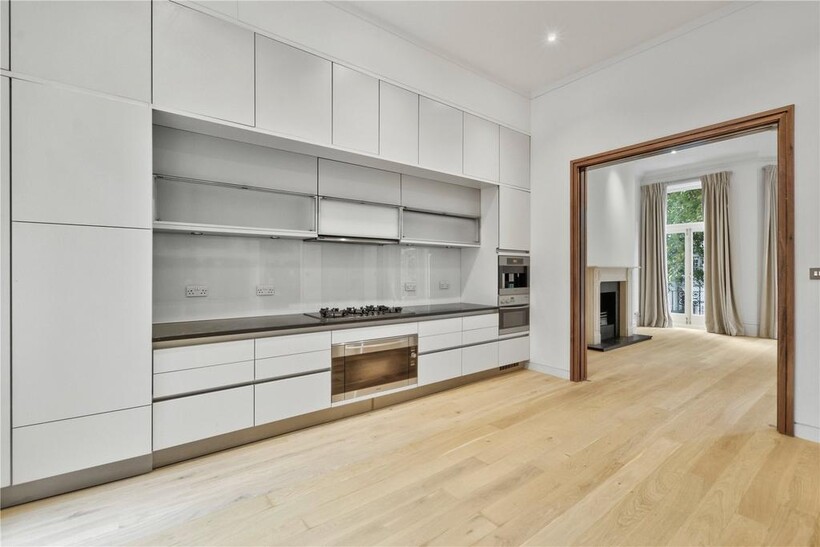 Egerton Gardens, London, SW3 2 bed apartment to rent - £11,917 pcm (£2,750 pw)