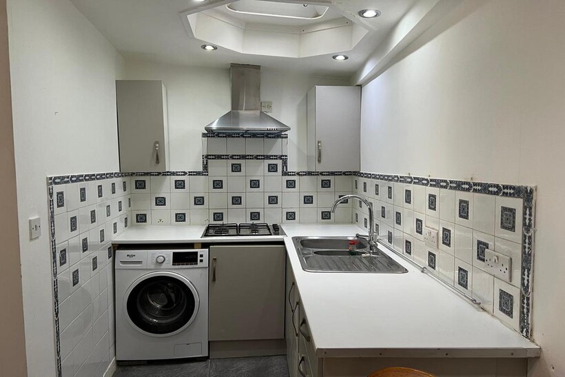 Lake Street, Dartmouth TQ6 1 bed cottage to rent - £790 pcm (£182 pw)