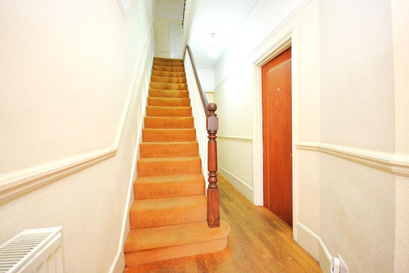Airedale Road, South Ealing, London... 4 bed terraced house to rent - £3,198 pcm (£738 pw)