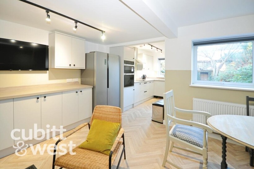 AVAILABLE WITH NO DEPOSIT Ophir Road... 1 bed in a house share to rent - £745 pcm (£172 pw)