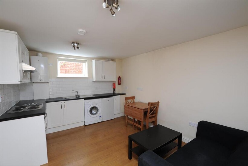 1D Hayfield RoadOxford 1 bed flat to rent - £1,418 pcm (£327 pw)