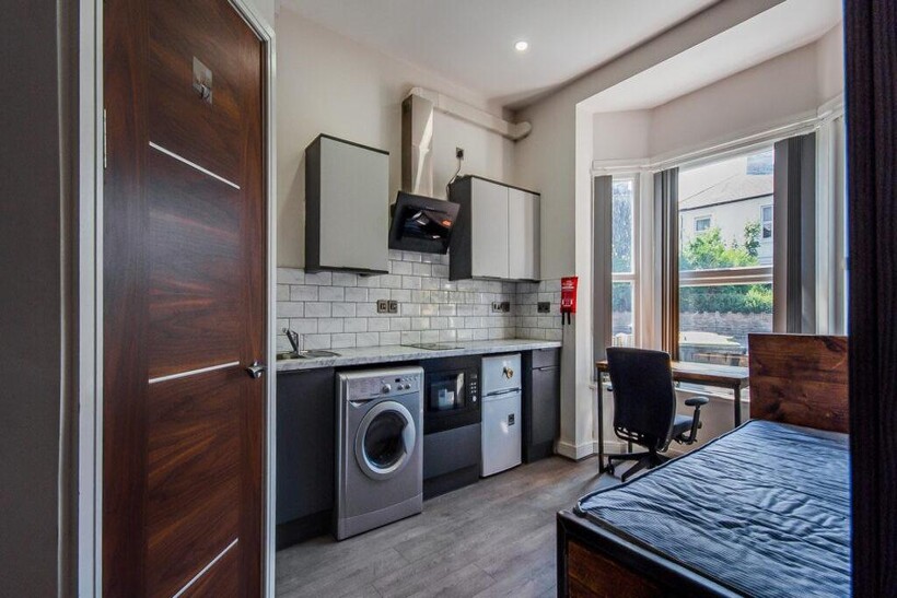 664, Pershore Road, Birmingham B29 1 bed flat to rent - £890 pcm (£205 pw)