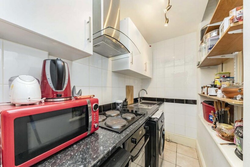 Earsby Street, London W14 1 bed flat to rent - £1,699 pcm (£392 pw)