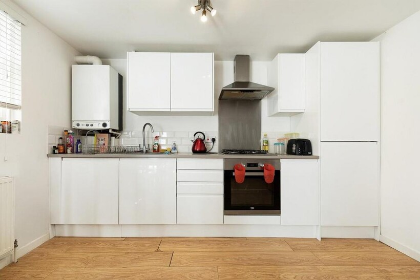 Paulet Road, SE5 3 bed flat to rent - £2,383 pcm (£550 pw)