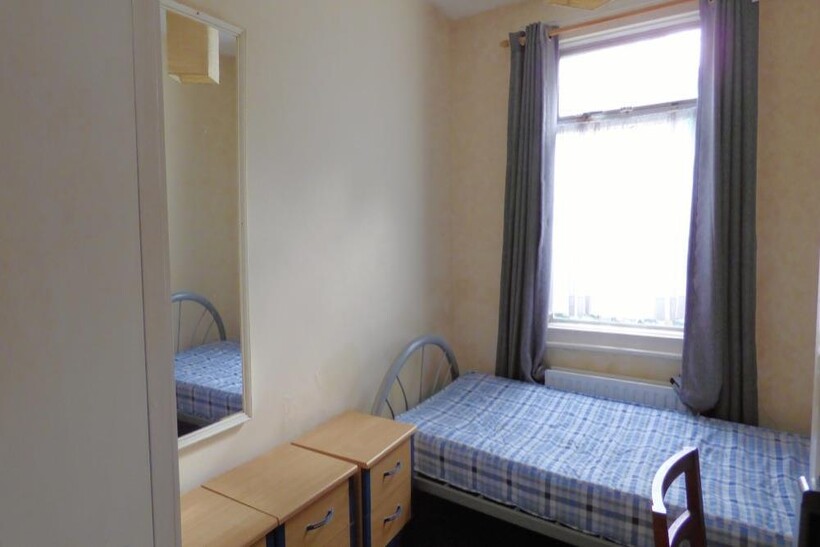 138 Hurst StreetOxford 6 bed house to rent - £4,675 pcm (£1,079 pw)