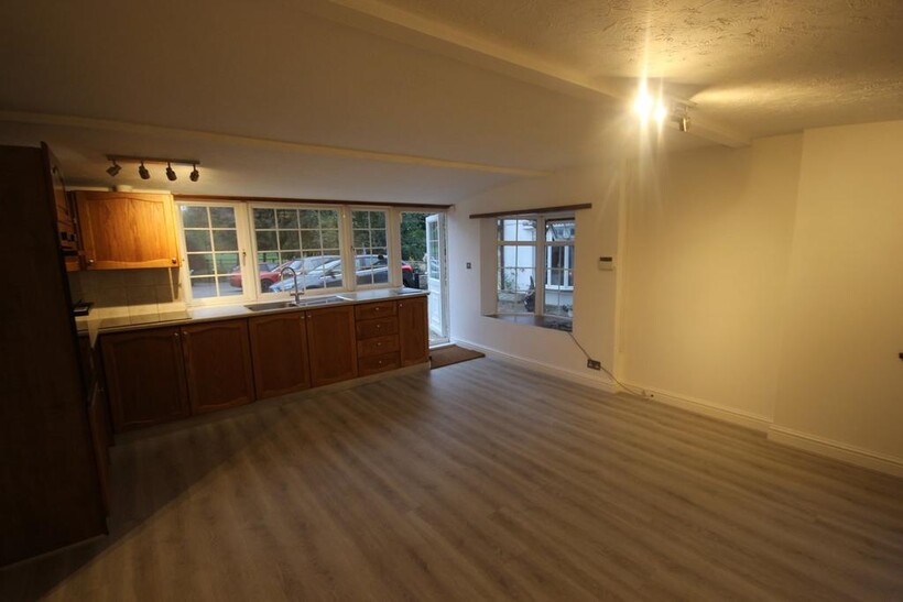 Thorney Mill Road, Iver SL0 1 bed house to rent - £1,275 pcm (£294 pw)