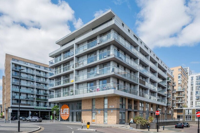 Hargood House, Greenwich, London, SE10 2 bed flat to rent - £2,600 pcm (£600 pw)