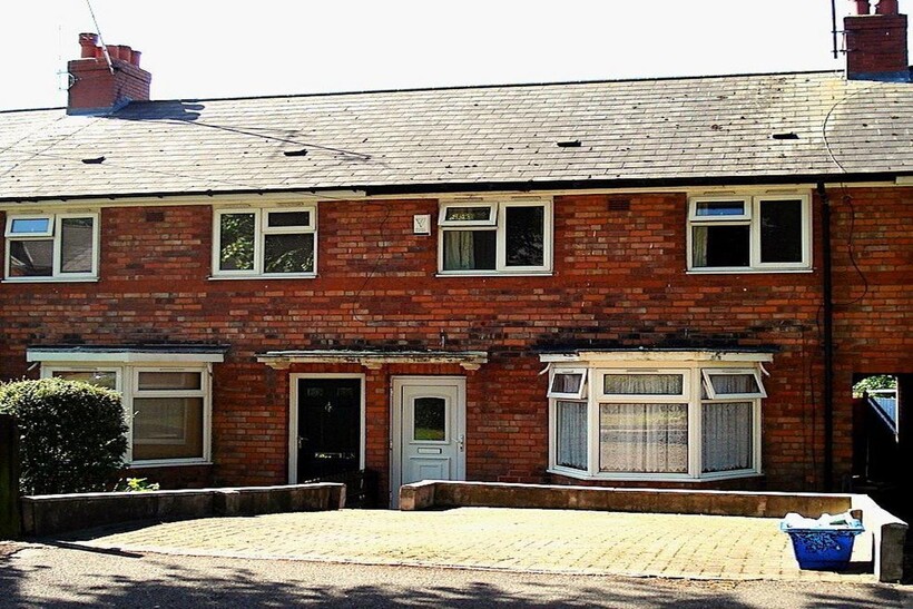 130 Poole Crescent, B17 0PD 3 bed house to rent - £1,170 pcm (£270 pw)