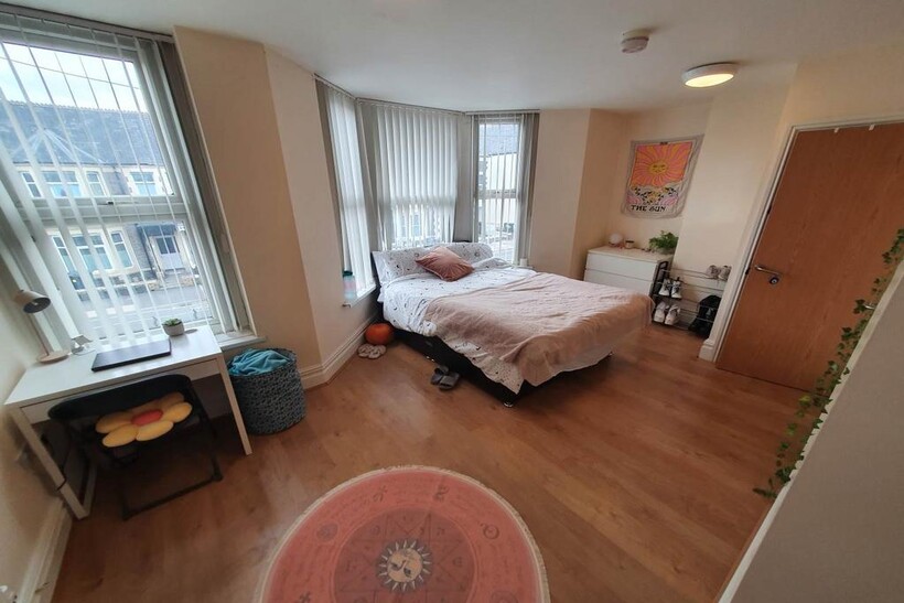 First floor front be